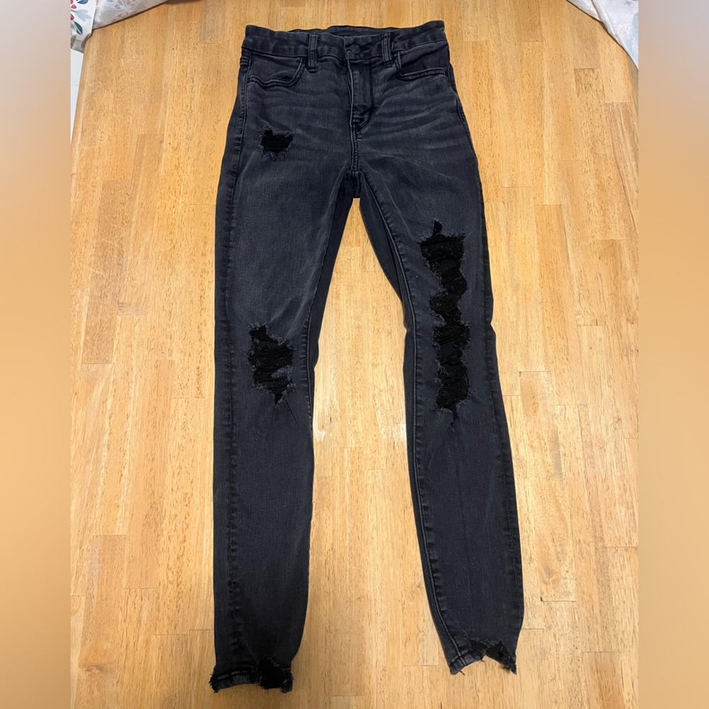 Aeropostale Black Skinny Jeans Distressed Style